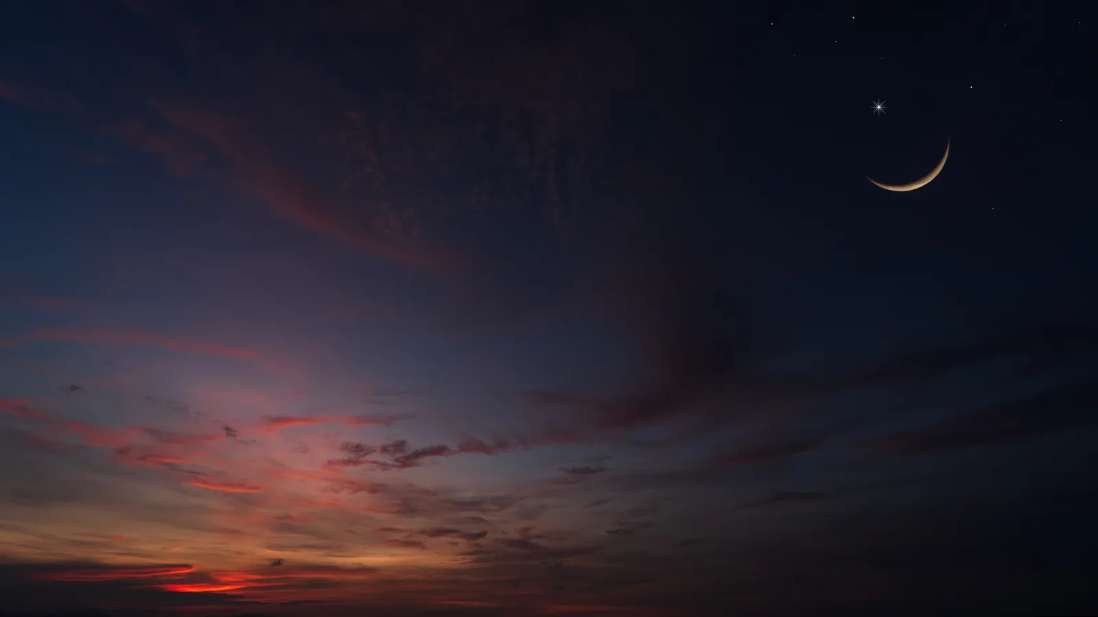 Night,Sky,,Crescent,Moon,On,Dusk,Sky,Twilight,After,Sundown,
