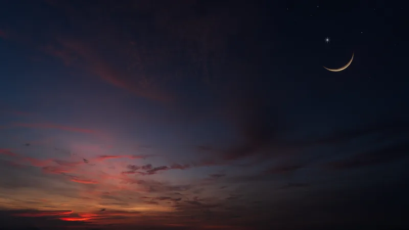 Night,Sky,,Crescent,Moon,On,Dusk,Sky,Twilight,After,Sundown,
